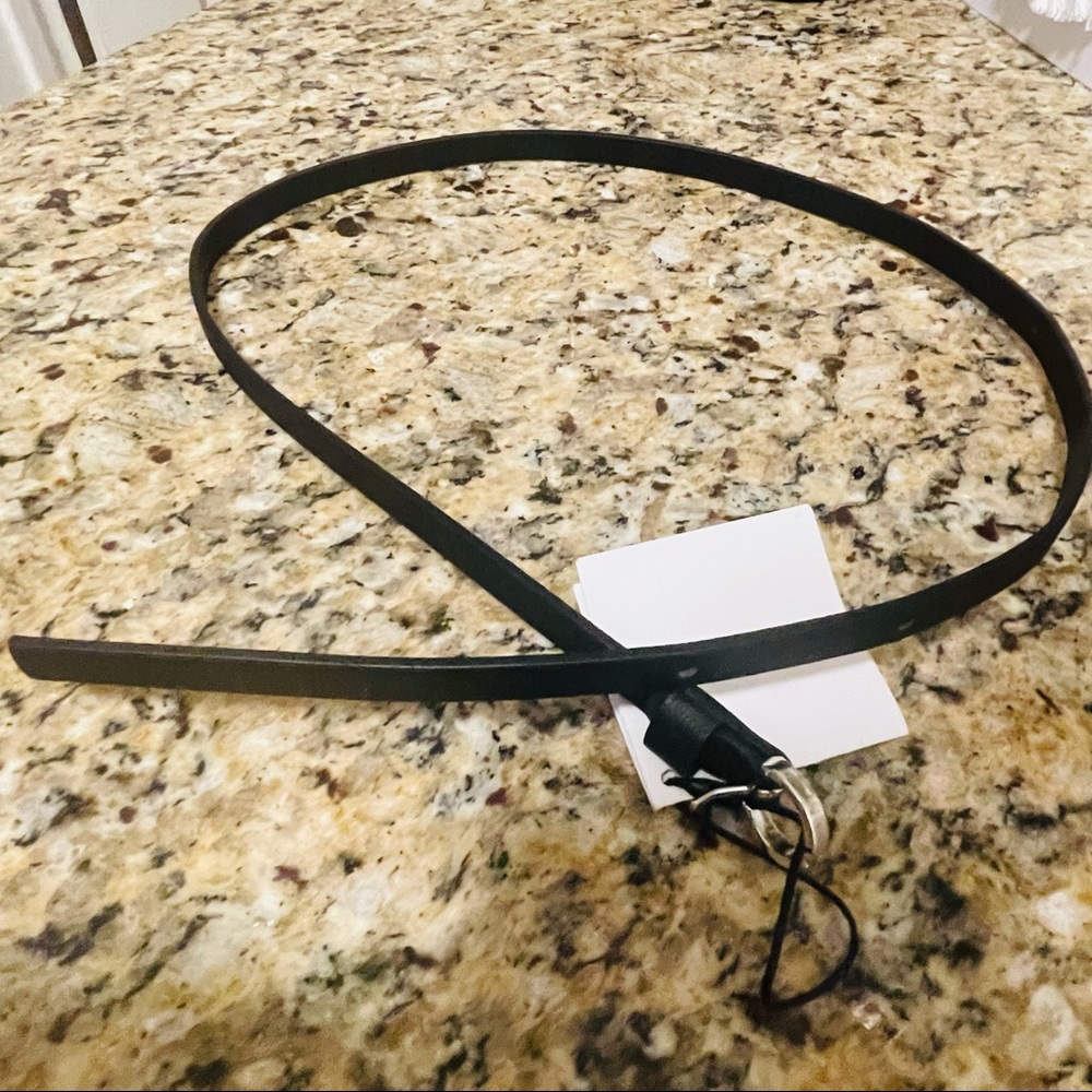 NWT classic thin Black and Silver belt